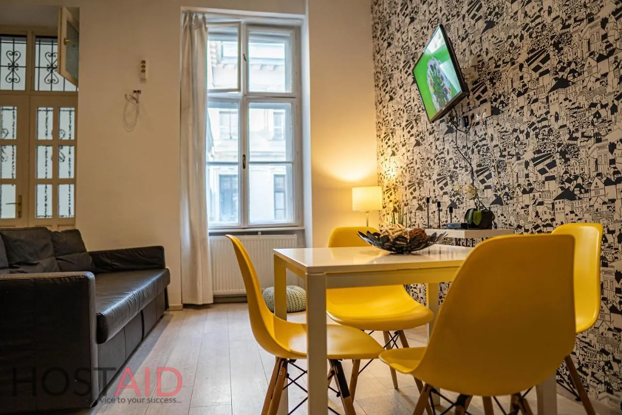 A5 Apartment - Budapest - Hostaid 0*,  Maďarsko